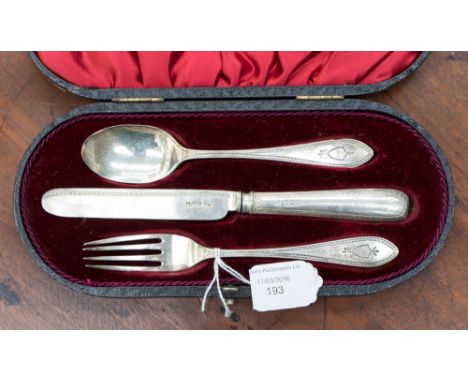 A cased Walker and Hall silver Christening set of knife, fork and spoon Sheffield 1898/99, weighable silver 2.2 ozt, 70 grams