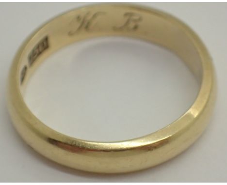 18ct gold ladies wedding band size K 4g 