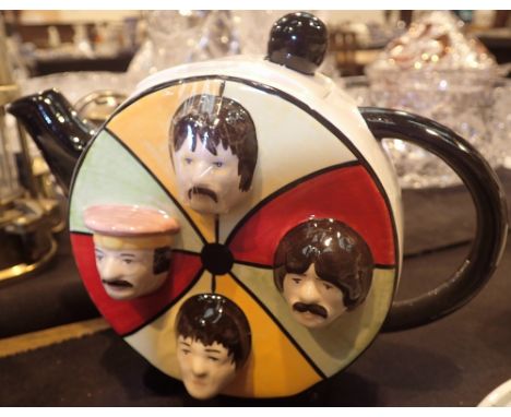 Lorna Bailey four face Beatle teapot H: 15 cm