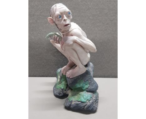 THE LORD OF THE RINGS THE TWO TOWERS COLLECTABLE FIGURINE SMEAGOL