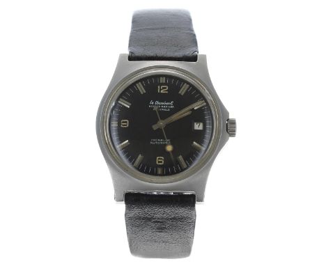 Le Cheminant Master Mariner automatic stainless steel gentleman's wristwatch, circa 1960s, 25 jewels, black dial with Arabic 