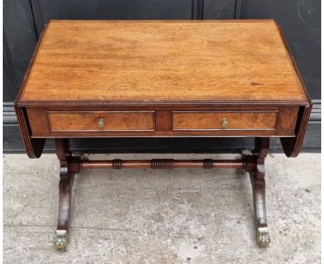 A small reproduction mahogany and crossbanded drop leaf coffee table,&nbsp;of sofa table form, 67.5cm wide when closed.&nbsp;