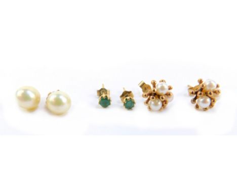 Three pairs of 9ct gold earrings, comprising a pair of cultured pearl cluster earrings, a cultured pearl stud earrings, and a