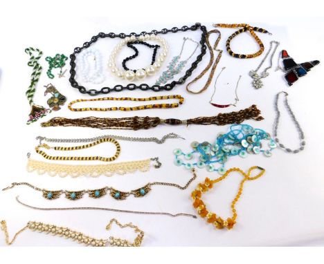 Modern costume jewellery, including faux pearl necklaces, beaded necklaces, paste stone set bracelets, tri-colour gold plated