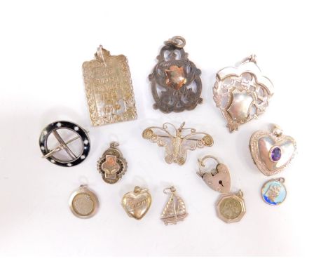 Silver and other jewellery, comprising a Silver Jubilee silver ingot, two silver shield fobs, two silver heart shaped locket,