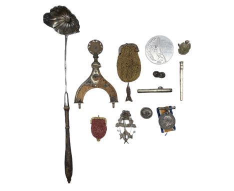 Continental white metal punch ladle on turned wooden handle, silver cased pencil by Sampson Mordan, WWI War medal and other i