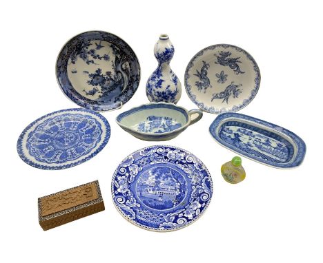 Early 20th century double gourd blue and white vase, 19th century Chinese circular dish, Davenport Chinese Dragon pattern dis
