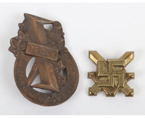 Waffen-SS Flemish Trouw Commemorative Badge, bronze example with lug fittings to the reverse. Accompanied by a gilt metal Fle