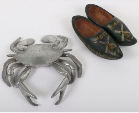 WW2 Souvenir of Italian Campaign Inkwell, interesting alloy ink well in the form of a crab with the carapace engraved “ITALY 