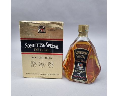 Something Special De Luxe Scotch Whisky 1970s - 26 2/3 Fl Oz 75.7cl 70 ProofWhisky