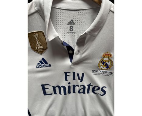 Maillot RONALDO CRISTIANO Préparé par Cristiano Ronaldo, modèle utilisé lors de la cérémonie de remise des médailles du Real 