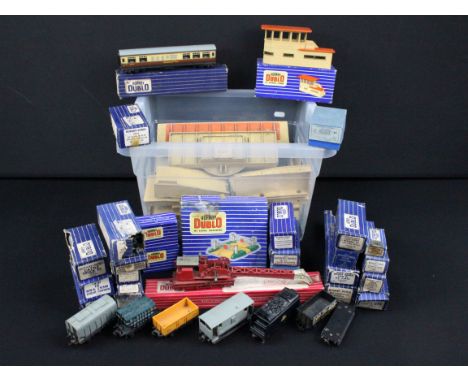 Collection of boxed &amp; unboxed Hornby Dublo accessories to include rolling stock, station buildings, boxed D1 Signal Cabin