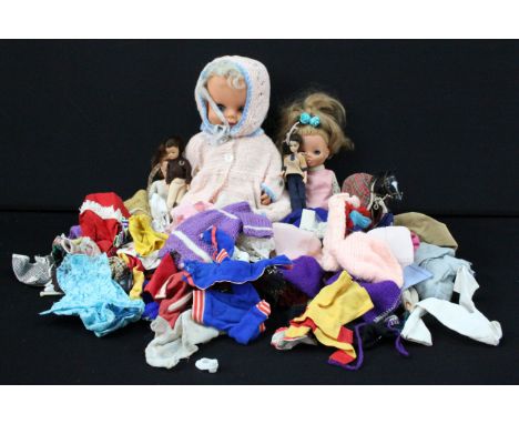 Collection of 80s dolls and clothing to include Sindy, Pippa and Barbie dolls featuring 2 x Palitoy Pippa dolls with related 