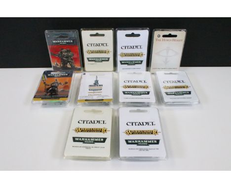 Warhammer - Ten Games Workshop Warhammer resin miniature blister packs featuring Eldar Autarch With Power Weapon, Space Marin