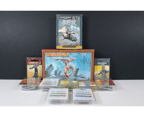 Warhammer - 11 Boxed / blister packs Games Workshop Warhammer Resin Miniature sets featuring Cockatrice, Sammael Master Of Th