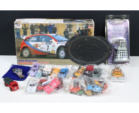 Group of toys to include boxed Hasegawa 1/24 CR-28 Ford Focus WRC 1999 Rally of Great Britain plastic model set (complete and