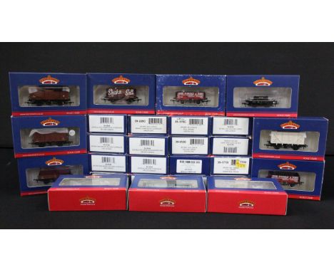 27 Boxed Bachmann OO gauge items of rolling stock to include 39-076F BR mk1 BSK Brake Second Corridor maroon, 39-053E BR MK1 