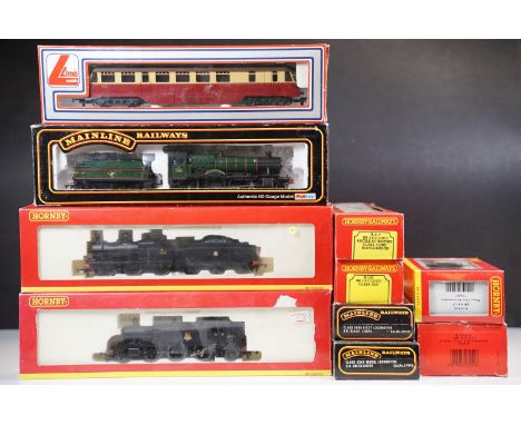 10 Boxed OO gauge locomotives to include 6 x Hornby (R142 BR 2-8-0 Loco Class 2800, R310 BR 4-6-2 Loco Battle of Britain Clas