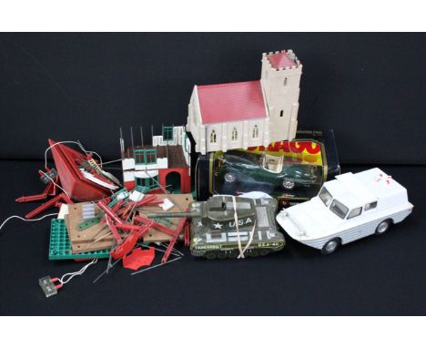 Quantity of toys and games to include battery operated No. 3309 Hong Kong Aquacar, boxed 1/24 Burago Jaguar XKR 120 Roadster,