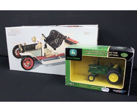 Steam Engine - Boxed Mamod Steam Roadster steam engine in main body white with inner packaging and steering spoke, with loose