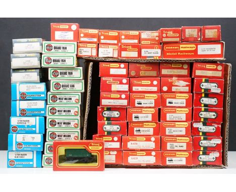 59 Boxed OO gauge items of rolling stock to include 41 x Triang / Hornby (some coaches repainted), 3 x Triang Wrenn, 5 x Airf