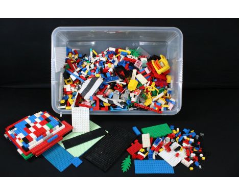 Lego - Quantity of various bricks, accessories and base plates circa 1990s