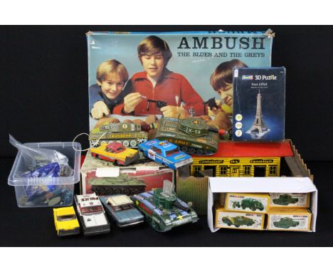 Collection of various toys to include 8 x tin plate models featuring Airport Service (Japan), Limousine (Japan), Daiya US Arm