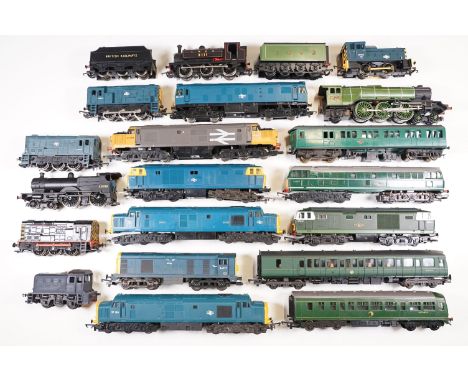19 OO gauge locomotives to include Hornby Railfreight 37063, Lima Ajax, Lima BR 20111, Hornby LNER 3111, Hornby D7097 etc