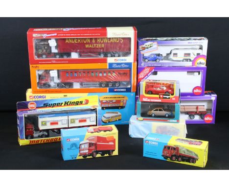 12 Boxed / cased diecast models to include Corgi ltd edn heavy haulage CC11911 Modern Showmans Anderton &amp; Rowland's Waltz