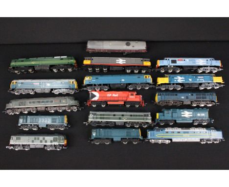 16 OO gauge locomotives to include Hornby Class 37 Ben Cruachan 37404, Airfix Class 31 D5531 in BR green, Bachmann Ingleborou