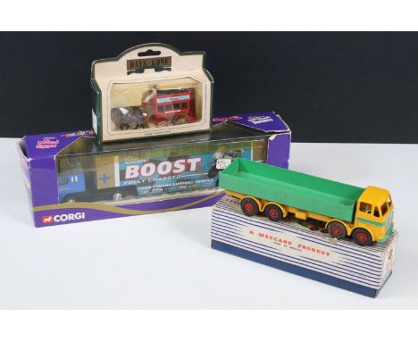 Boxed Dinky Supertoys 934 Leyland Octopus Wagon in yellow cab &amp; chassis, green trailer and trim with red hubs (some paint