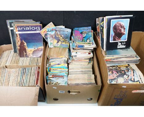 Comics - Large collection of comics and magazines to include Eagle, Epic, Analog, Star Lord, Commando, James Bond, Picturegoe