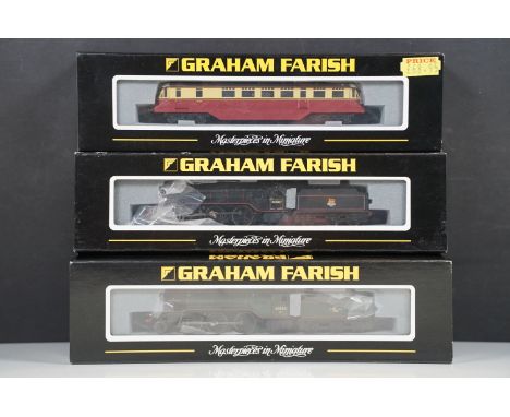 Three boxed Graham Farish N gauge locomotives to include 371-627A BR(WR) Railcar crimson &amp; cream white cab roof, 372-601 