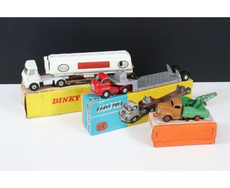 Three boxed Corgi and Dinky diecast models to include Corgi Major 1104 Carrimore Detachable Axle Machinery Carrier with Corgi