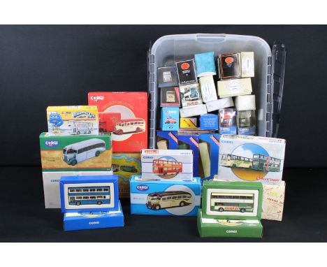 37 Boxed / cased diecast model buses to include Creative Master UKBUS 2008 Reading Bus, EFE Exclusive First Editions includin