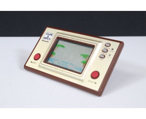 Retro Gaming - Nintendo Game &amp; Watch Parachute handheld game