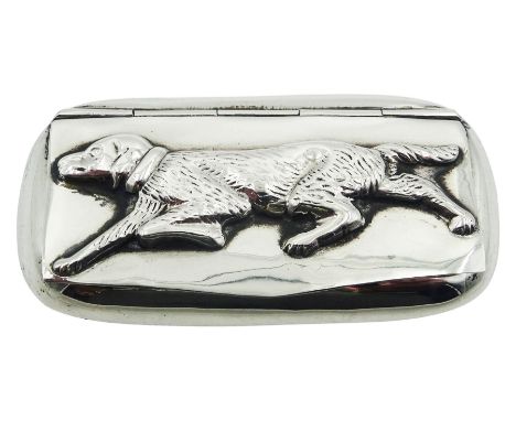 Modern silver snuff box, of rounded rectangular form, the hinged cover decorated in relief with a dog, hallmarked C M E Jewel