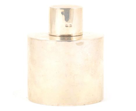 A plain silver tea caddy, Deakin &amp; Francis Ltd, Birmingham 1936, of straight sided form, flat shoulder, 6ozs, 11cm.