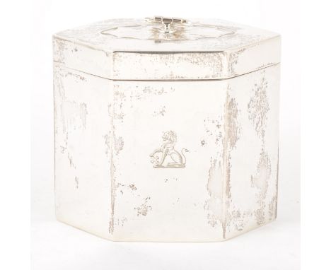 Edwardian silver tea caddy, Thomas Bradbury &amp; Sons, Sheffield 1902, straight-sided hexagonal section with an oval fan des
