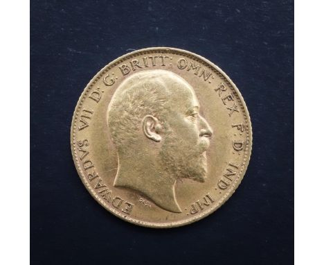 An Edward VII Half Sovereign, bare head r. Reverse with St George and the Dragon, dated 1904. *CR Light rubbing to both surfa