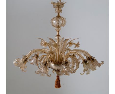 Chandelier with ten arms in smoked colored Murano blown glass. 120x130cm approx. Lampadario dieci bracci in vetro soffiato di