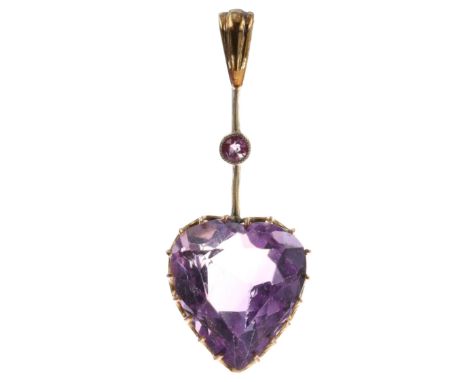 9ct gold Amethyst and Ruby pendant. Measures approx. 3.2 x 1.3cm. Stamped on the bail 375. The bail is a later replacement, m