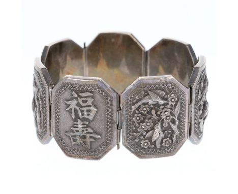 Sterling Silver Wang Hing Chinese Export panel bracelet. Measures approx. 18.2cm. Tested to 925 sterling silver. General tarn