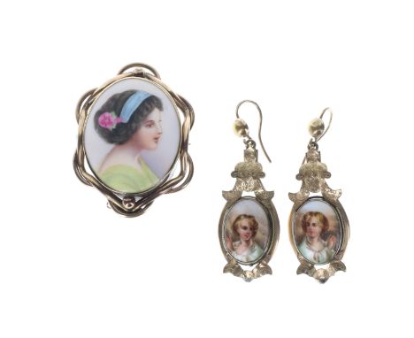 Collection of antique portrait jewellery inc. earrings and brooch. Brooch measures approx. 4.5 x 3.4cm. As seen. Weighs in to