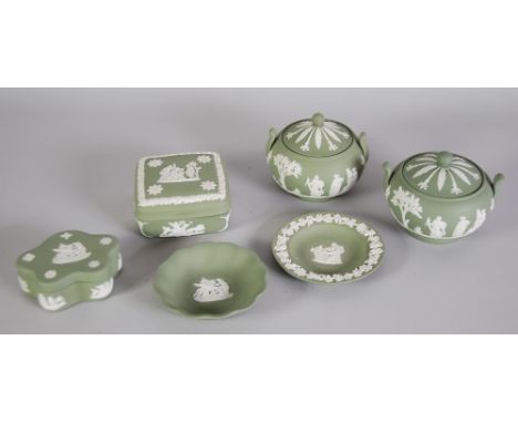 SIX PIECES OF WEDGWOOD GREEN JASPERWARE POTTERY COMPRISING; PAIR OF TWO HANDLED CIRCULAR JARS AND COVERS, square TRINKET BOX 