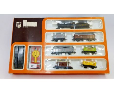 A Lima train set HO scale, boxed 