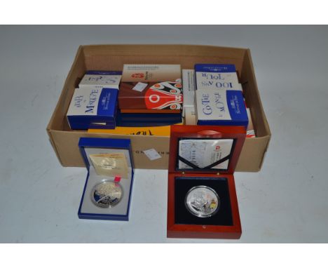 Coins - Beijing Olympic Games 2008, a silver commemorative coin, boxed; three others similar; Monnaie De Paris, Centenaire du