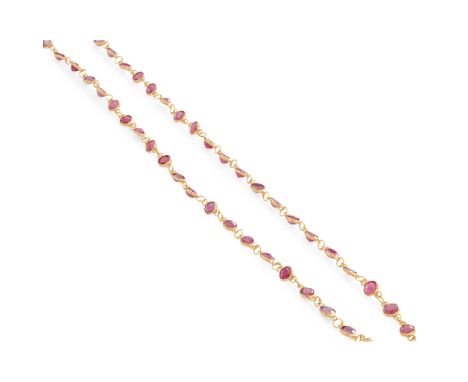 A ruby necklace spectacle-set with a single row of round-cut rubies, hook clasp, unmarked(Length: 47cm)