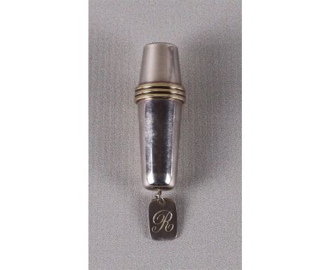 A 1st grade 925/1000 silver holder with thimble containing a spool of thread.