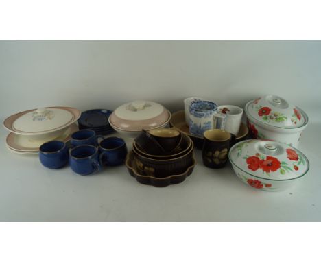 Assorted ceramics including two lidded Royal Worcester 'Poppies' tureens, Susie Cooper plates and tureens decorated with feat